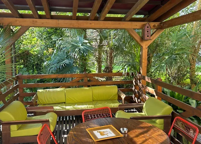 Urban Jungle شقة بولونيا