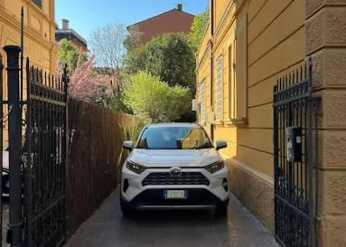 Urban Jungle بولونيا